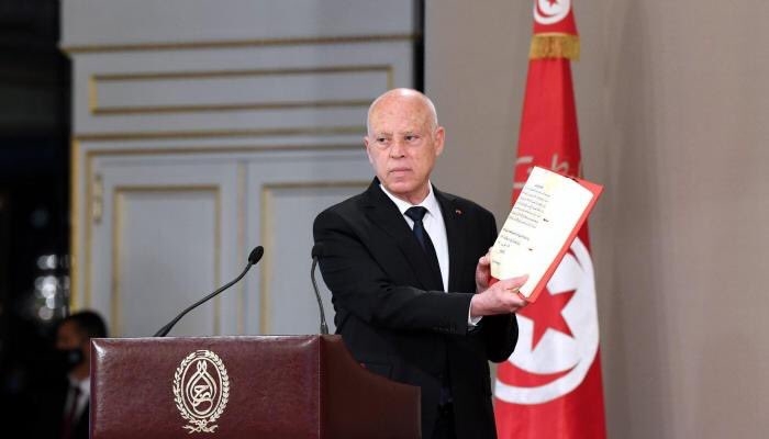 المعارضة التونسية تقترح استقالة الغنوشي وتنازل سعيّد لتجاوز الأزمة السياسية التي تمر بها تونس 